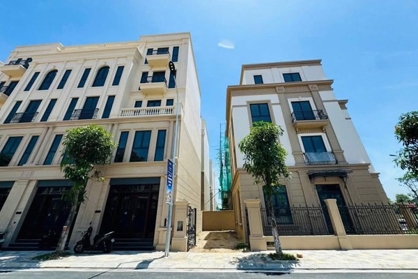 THIÊN NGA 3-02 LIỀN KỀ ÁP GÓC, KỀ HỒ